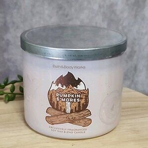 Bath & Body Works 3 Wick Candle PUMPKIN S'MORES marshmallow graham crackers